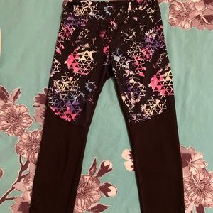 SO Girl’s Yoga Leggings with Neon Pattern Size 10.